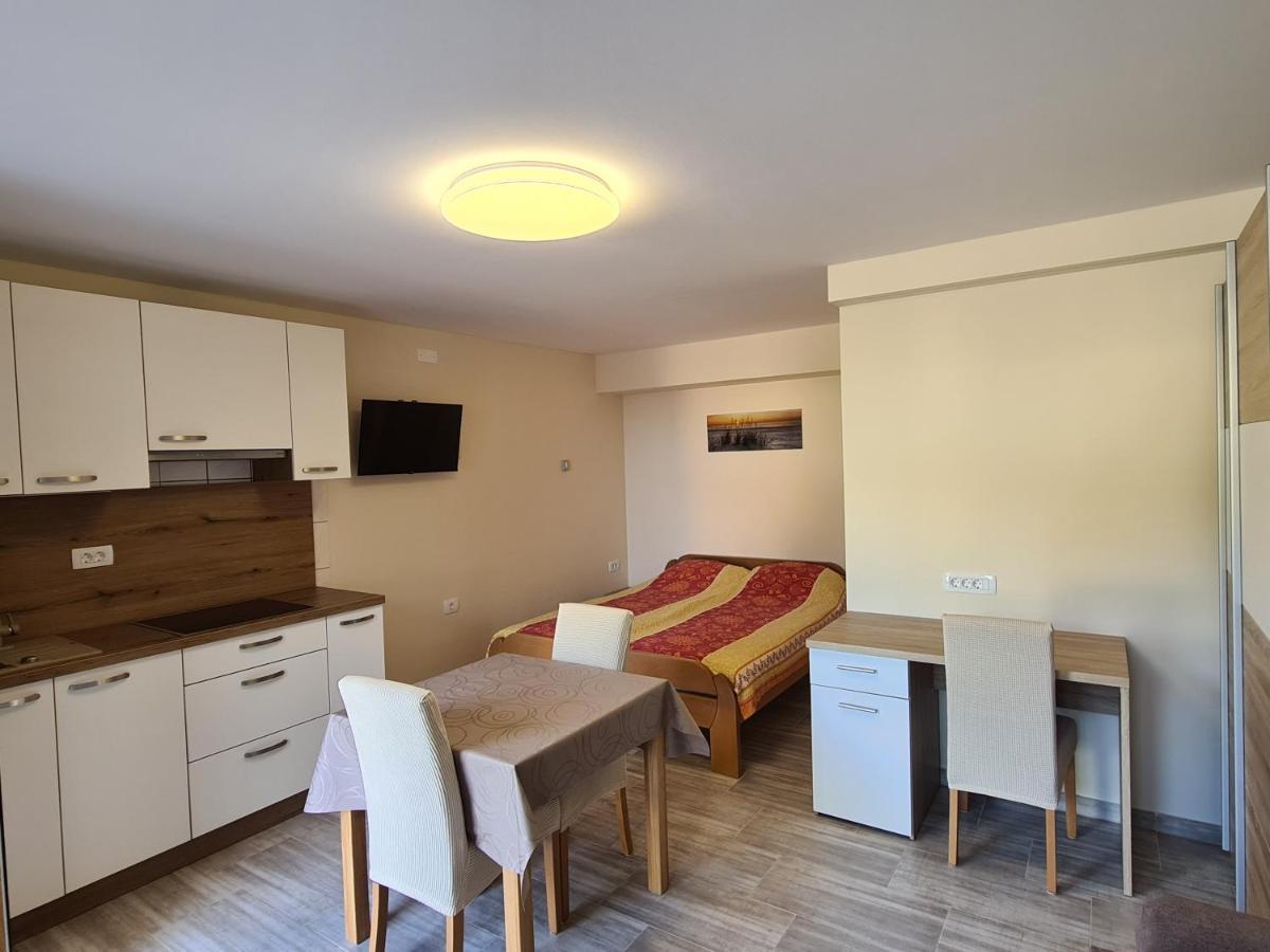 Sunshine 2 Apartment